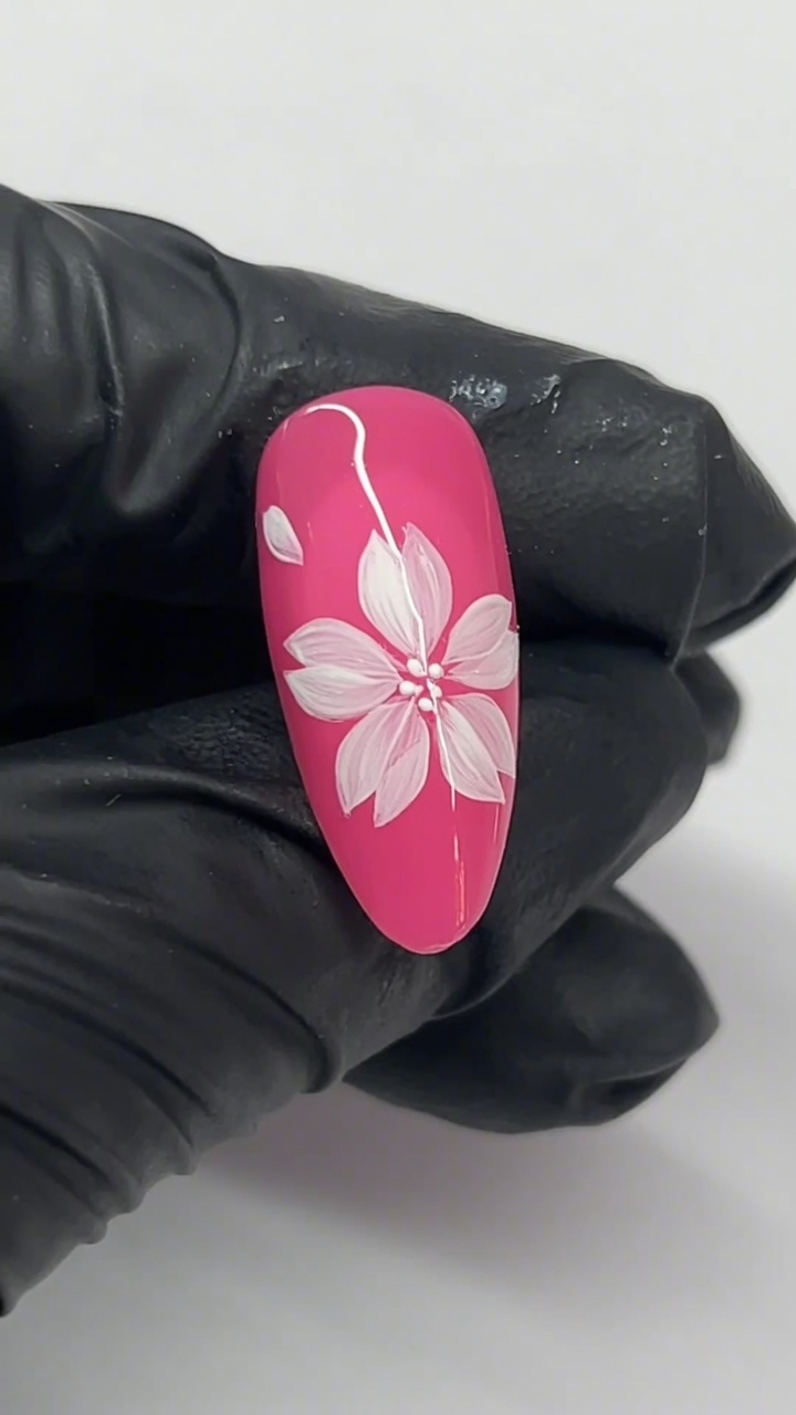 Arte de uñas delicado con flor de cerezo — Tutorial paso a paso