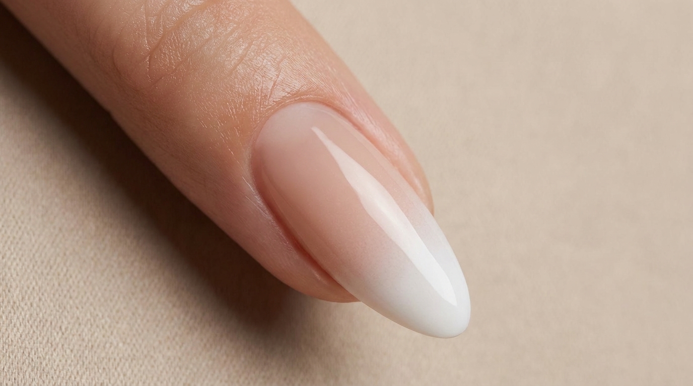 Ombré de Gel Nude a Blanco — Tutorial Profesional paso a paso