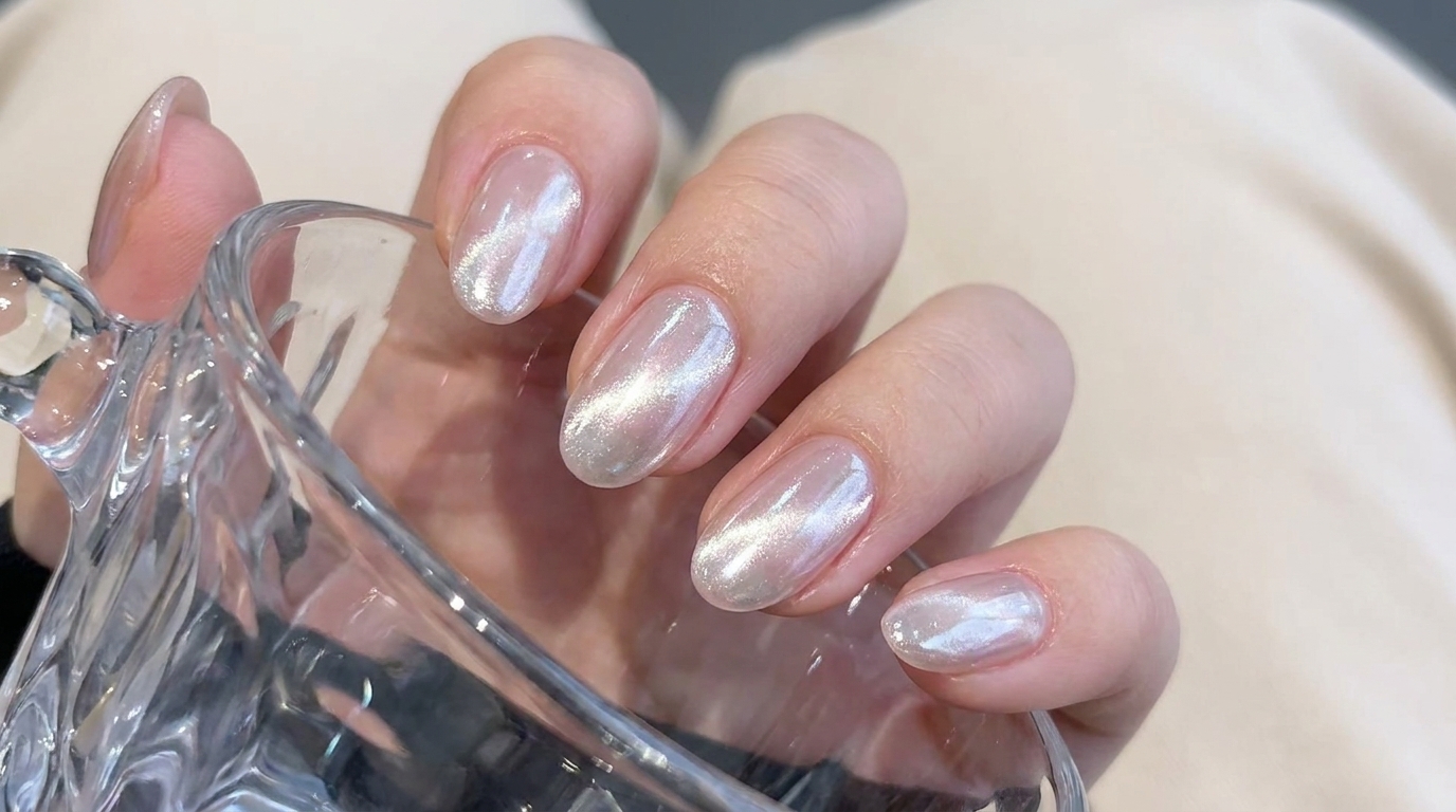 Uñas de Perla Cromada y Efecto Ojo de Gato Aurora — Tutorial Paso a Paso