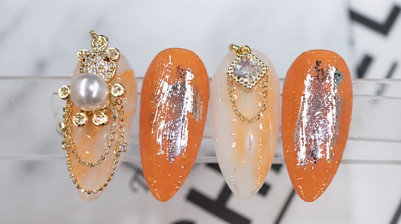 Diseño de Uñas Estilo Japonés con Osito tierno y Cadenas — Tutorial Paso a Paso